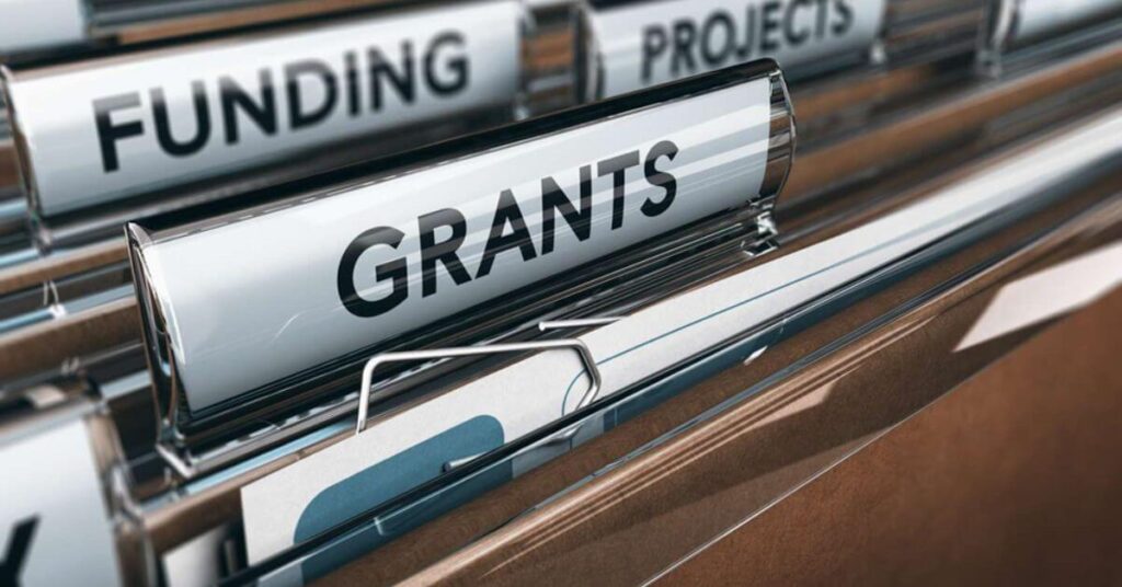 Entrepreneurship and Small Business Support: Government Grants Available in 2023/24