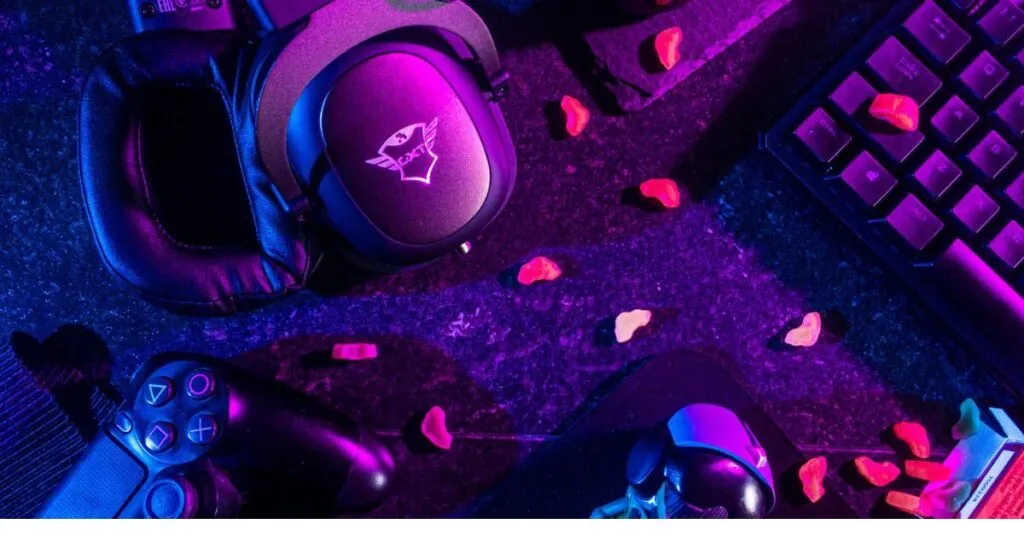 Which is Preferable: Xbox, a PS4, or a gaming laptop?