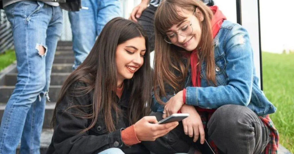 Why Modeling Healthy Digital Habits for Your Kid is Necessary