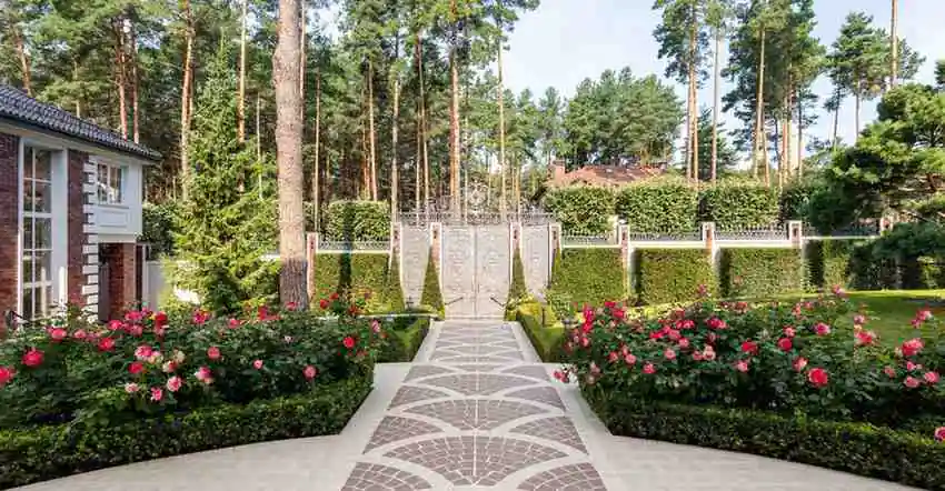 Improve Your Home's First Impression with Innovative Front Yard Solutions